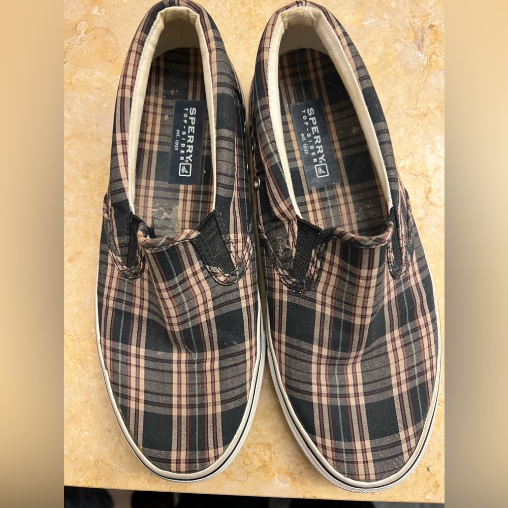 Sperry boat shoes